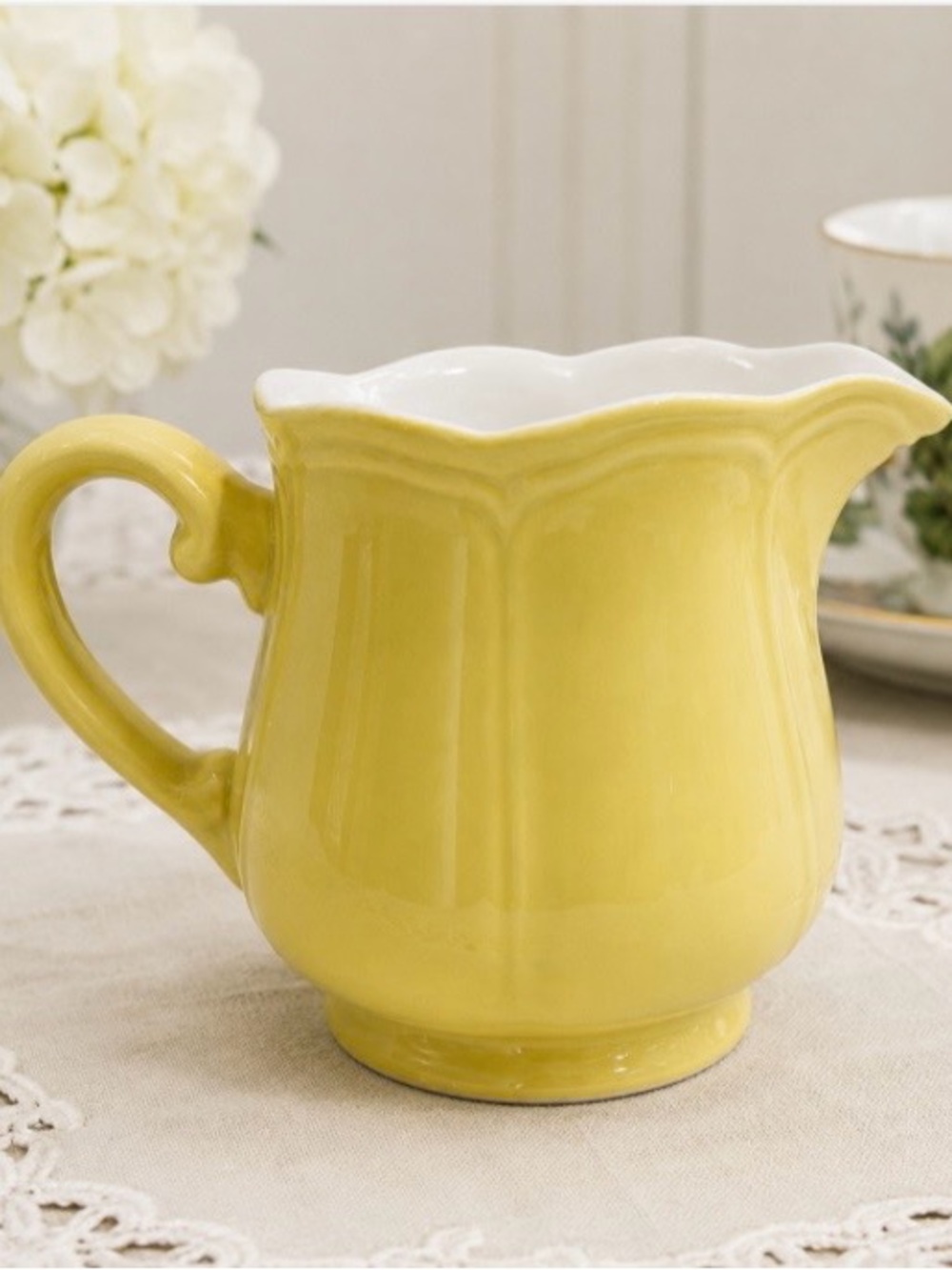 Vintage Federalist Buttercup Yellow Creamer 8 oz Ironstone Japan #4239